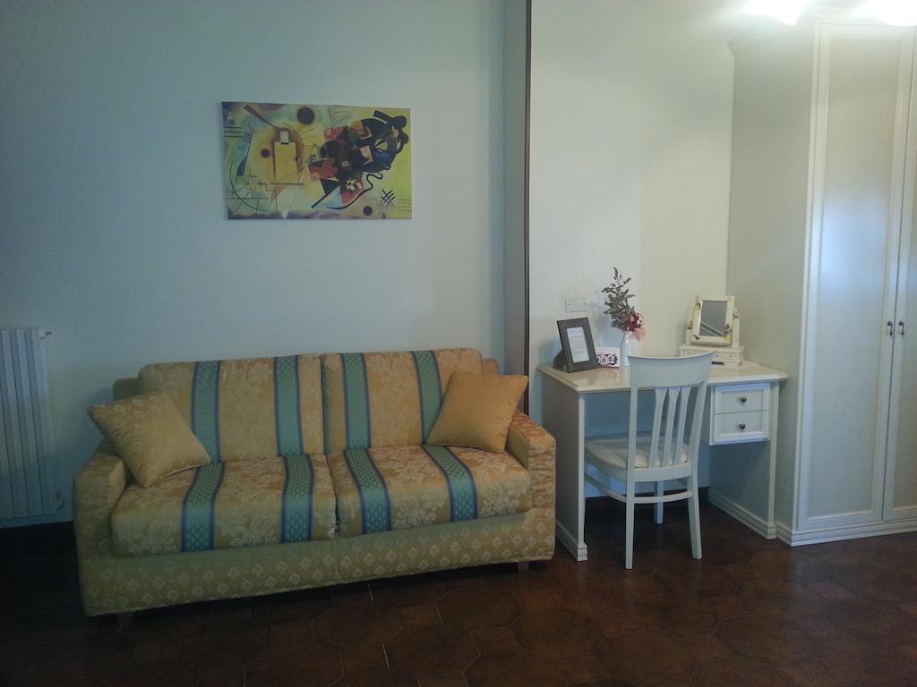 Pietra Preziosa Bed & Breakfast Pietra Ligure Exterior photo